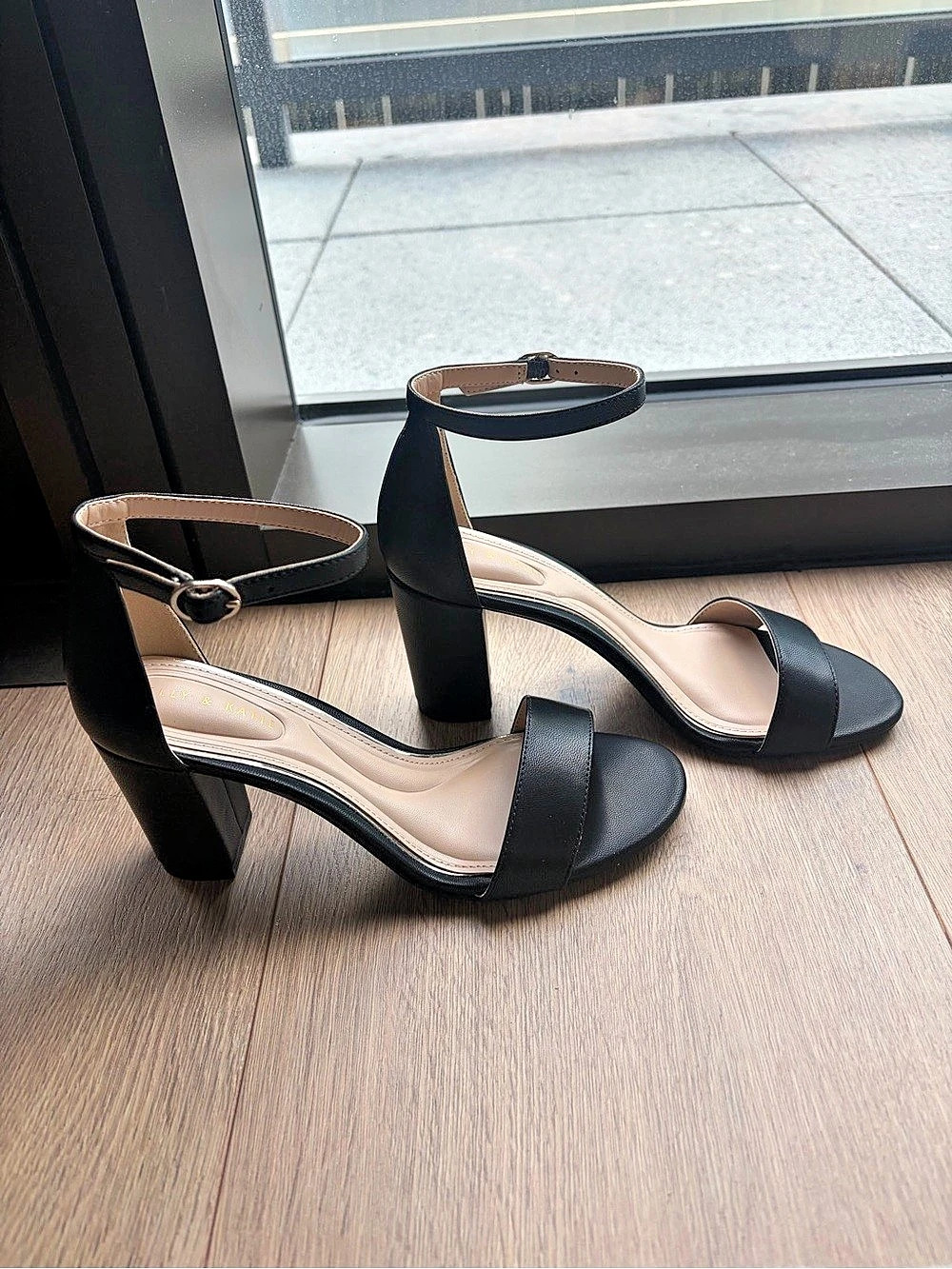 Kelly & Katie Hailee Block Heel - Brand New!